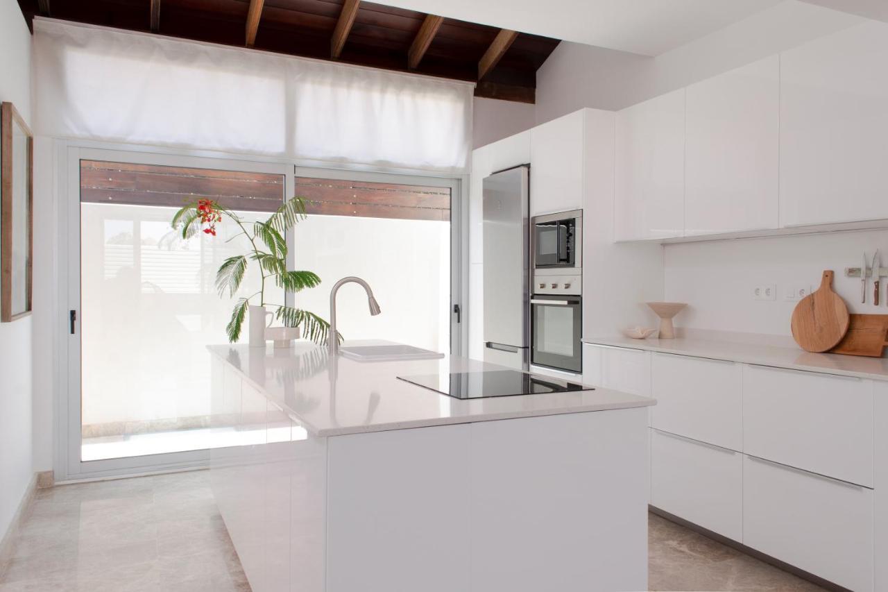 The Moss - Luxury Villa In Corralejo Near The Beach Exterior photo