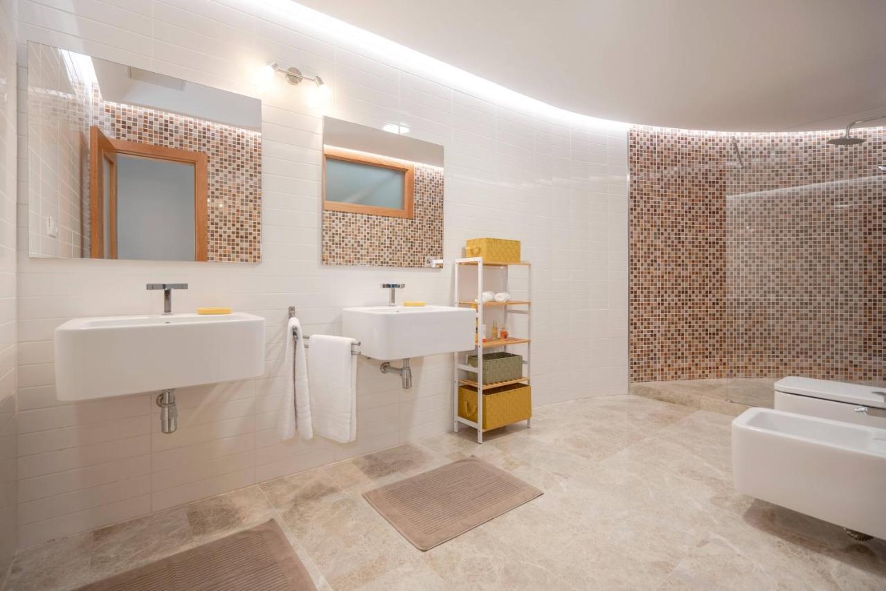 The Moss - Luxury Villa In Corralejo Near The Beach Exterior photo