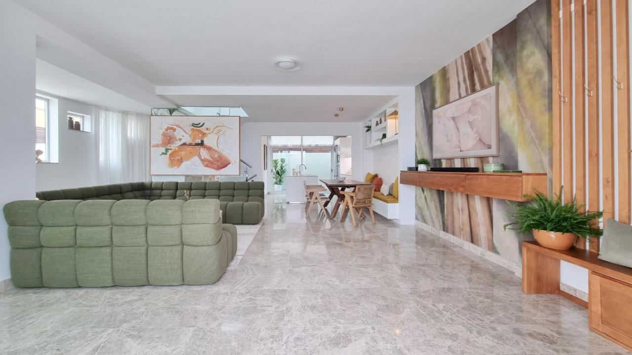 The Moss - Luxury Villa In Corralejo Near The Beach Exterior photo